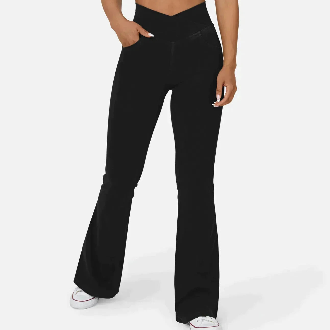 Studio Harvyn | Women – High-Waisted Flared Jeans - Crisscross Style