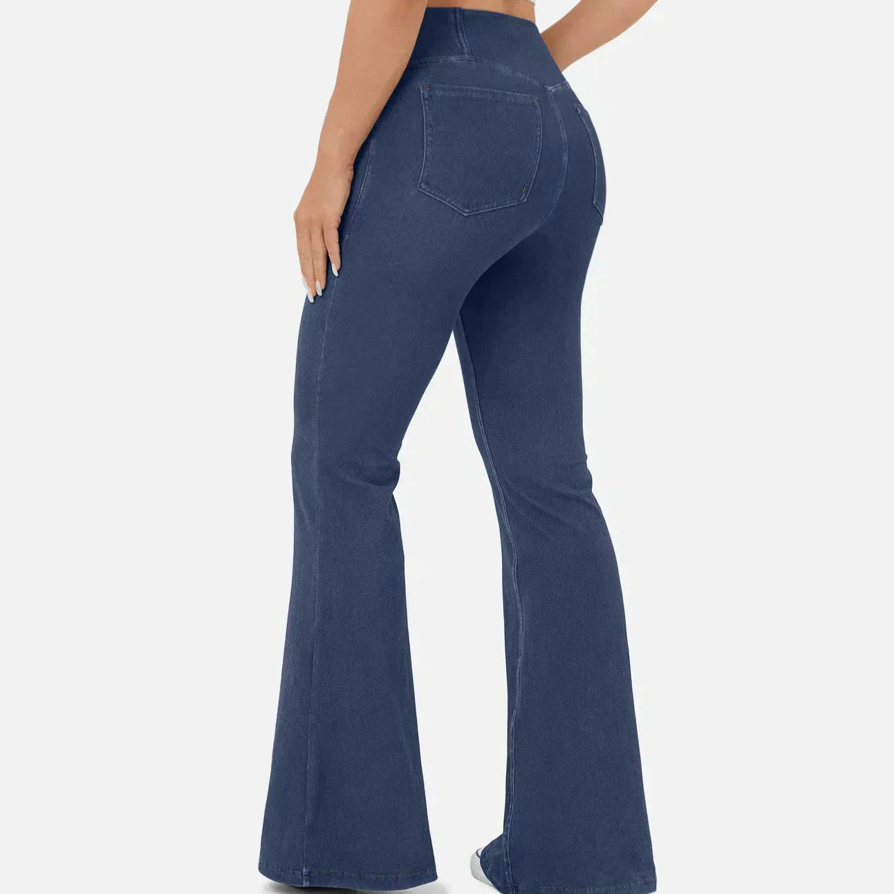 Studio Harvyn | Women – High-Waisted Flared Jeans - Crisscross Style