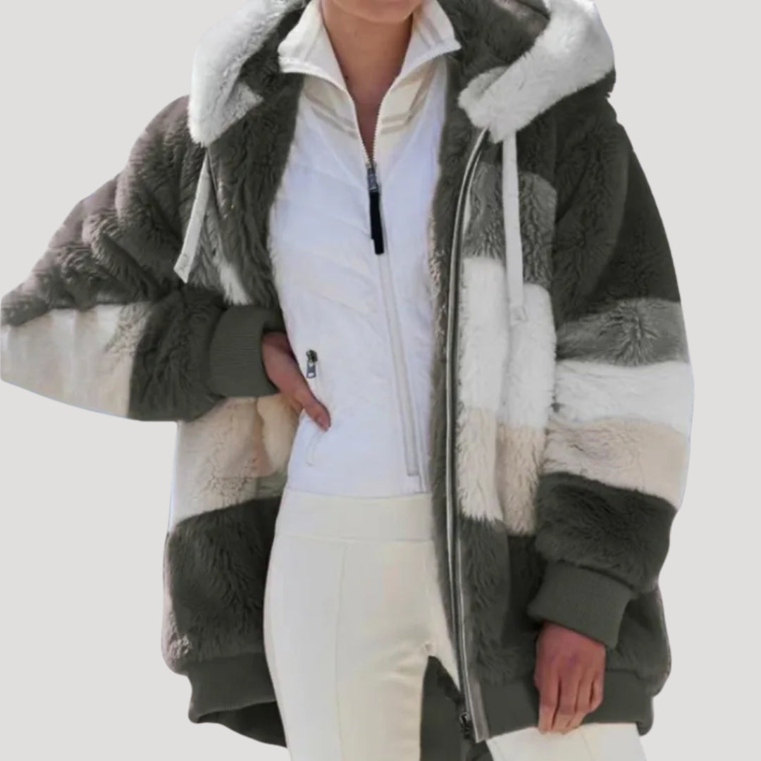 Studio Harvyn | Women - Fluffy Faux Fur Winter Jacket - Cosy Style
