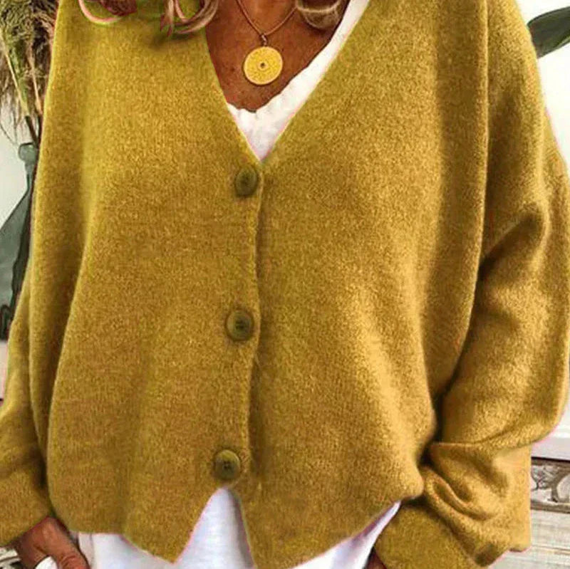 Studio Harvyn | Women - V-Neck Cardigan - Button Front