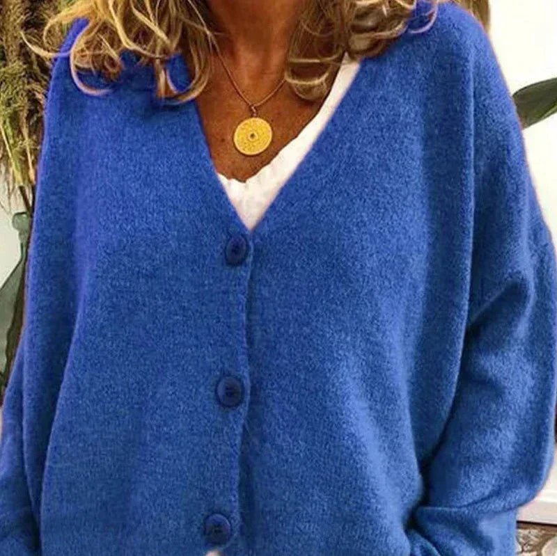 Studio Harvyn | Women - V-Neck Cardigan - Button Front