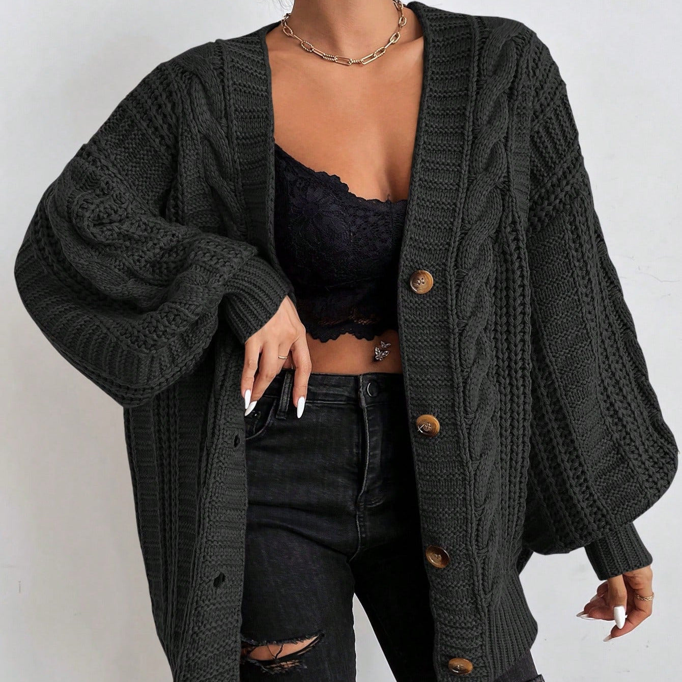 Studio Harvyn | Women - Cable Knit Cardigan - Cozy Knitwear