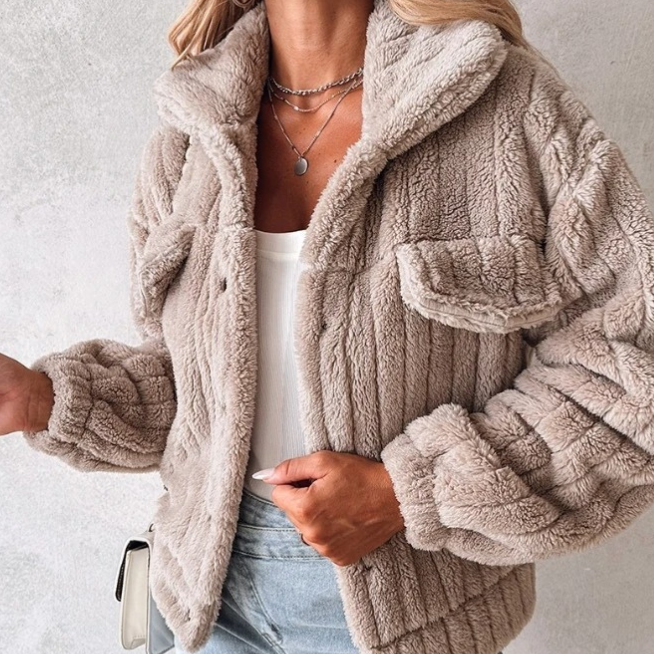 Studio Harvyn | Women - Short Warm Teddy Coat - Cosy Style