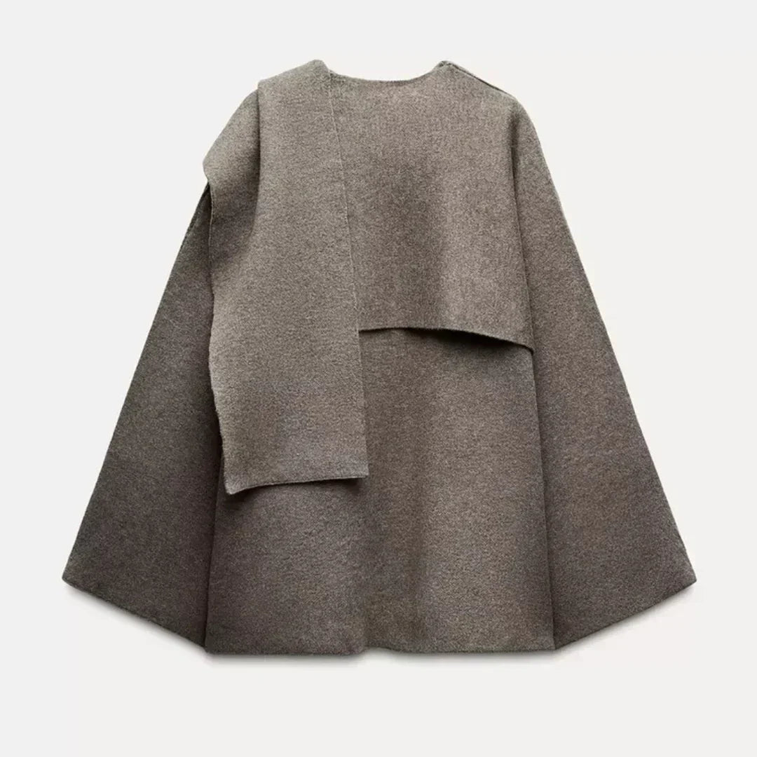 Studio Harvyn | Women - Elegant Warm Cape Coat