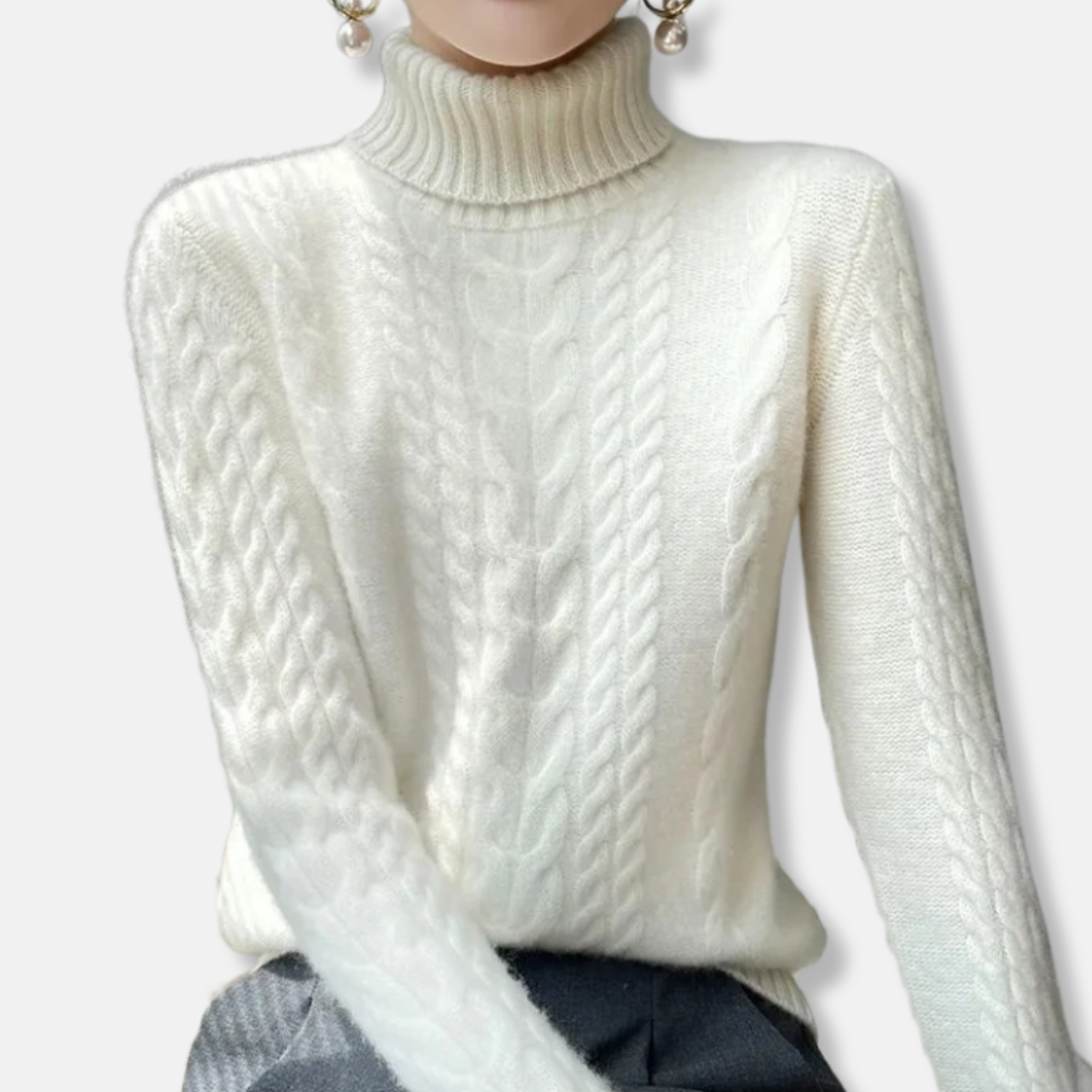 Studio Harvyn | Women - Cable Knit Sweater - Turtleneck Style