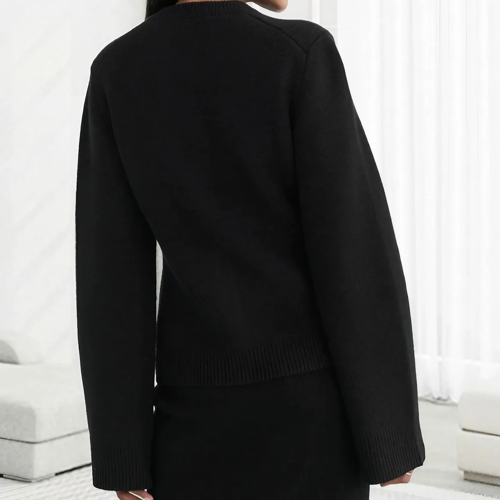 Studio Harvyn | Women – Flared Sleeve Cardigan - Casual Comfort
