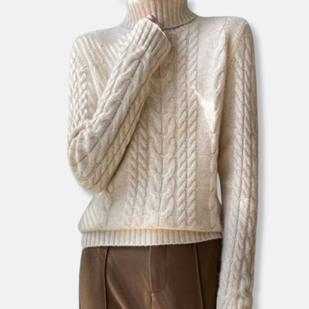 Studio Harvyn | Women - Cable Knit Sweater - Turtleneck Style