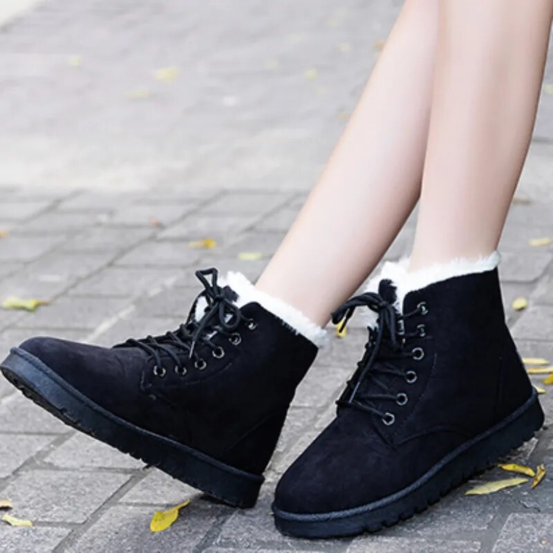 Studio Harvyn | Women – Lace-Up Ankle Boots - Non-Slip