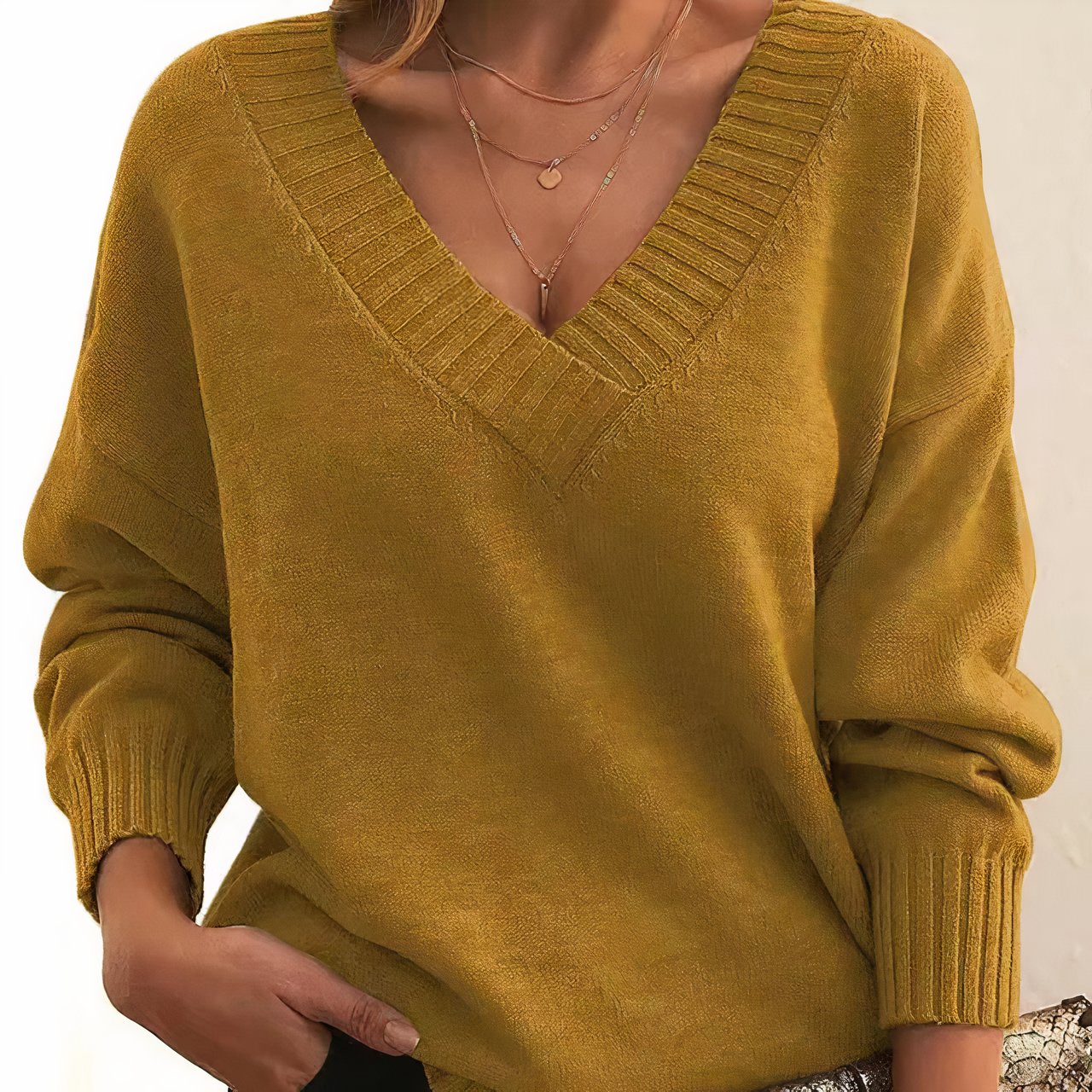 Studio Harvyn | Women - V-Neck Jumper - Ribbed Cuffs