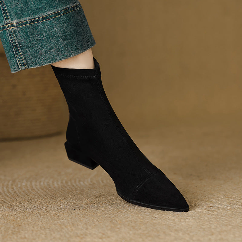 Studio Harvyn | Women - Pointed Toe Block Heel Ankle Boots - Fitted Style