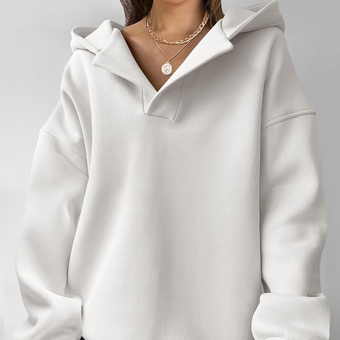 Studio Harvyn | Women - Oversized Hooded Jumper with V-Neck