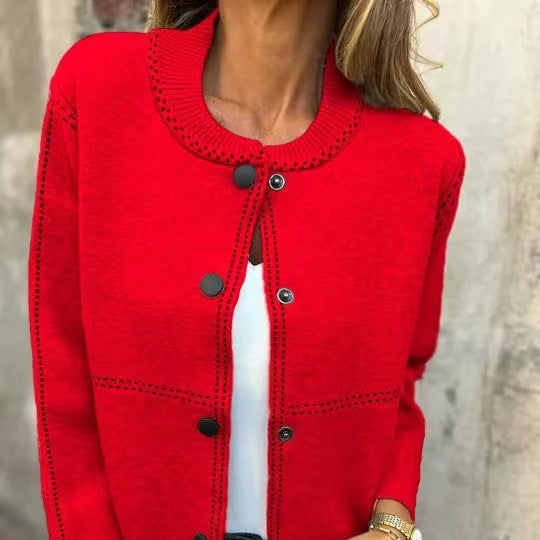 Studio Harvyn | Women - Elegant Button Cardigan - Neckline Details