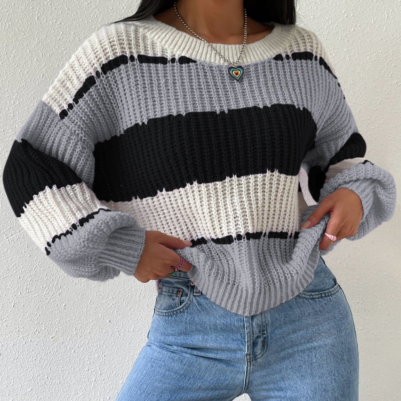 Studio Harvyn | Women – Long Sleeves Knit Striped Jumper - Crew Neck