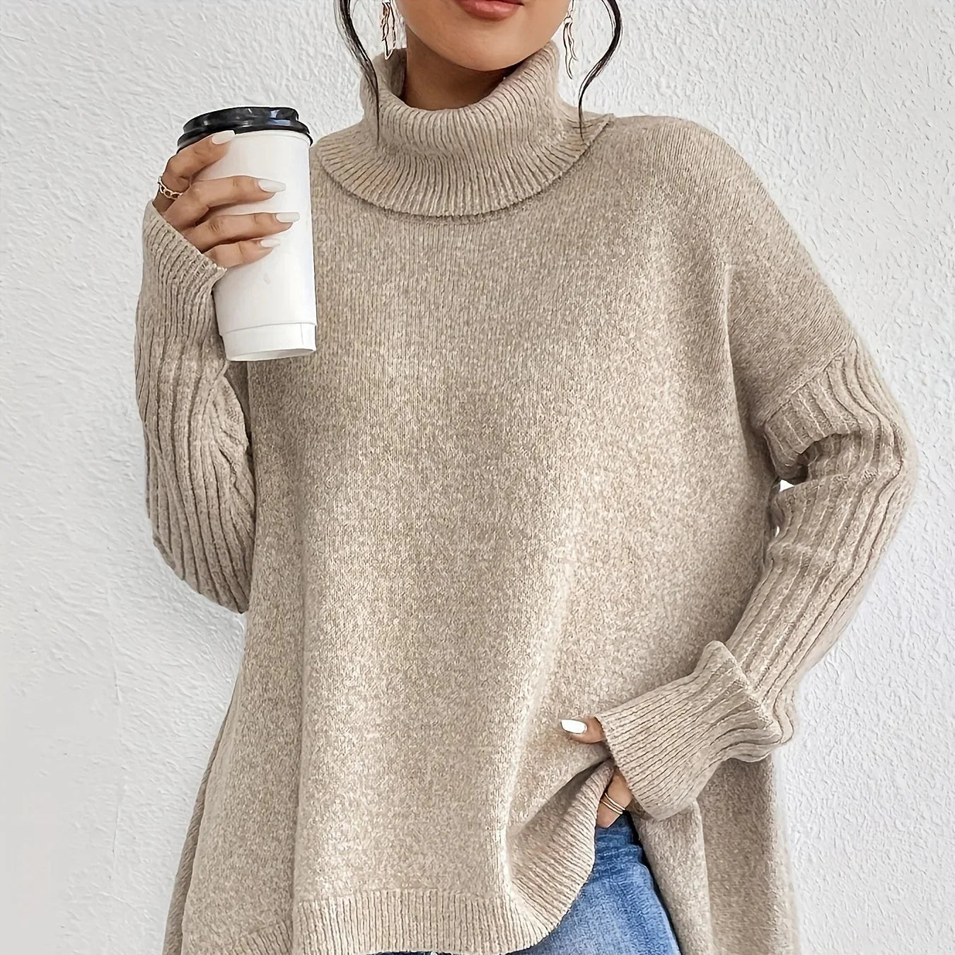 Studio Harvyn | Women - Relaxed Fit Turtleneck Sweater - Ribbed Cuffs