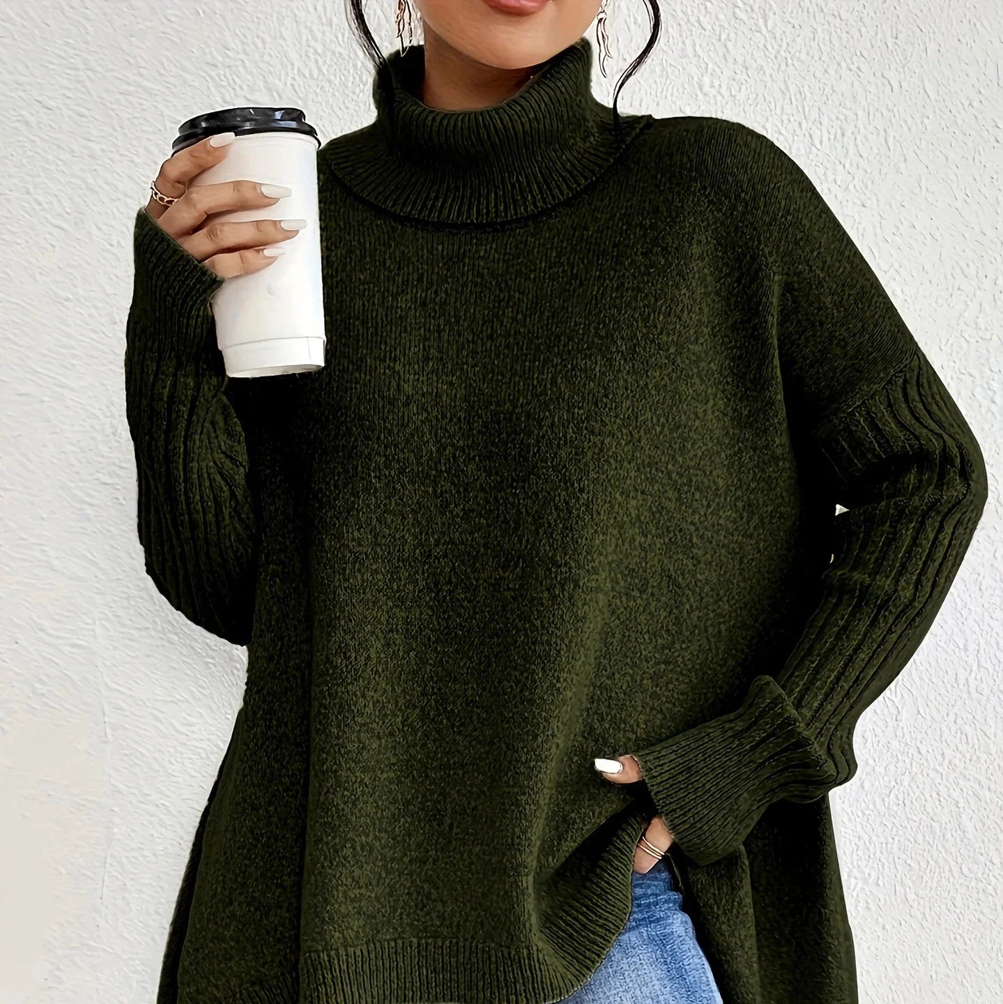 Studio Harvyn | Women - Relaxed Fit Turtleneck Sweater - Ribbed Cuffs