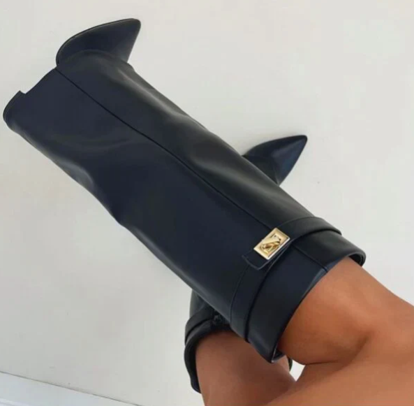 Studio Harvyn | Women - Knee-High Boots - Pointed Toe Leather Zip