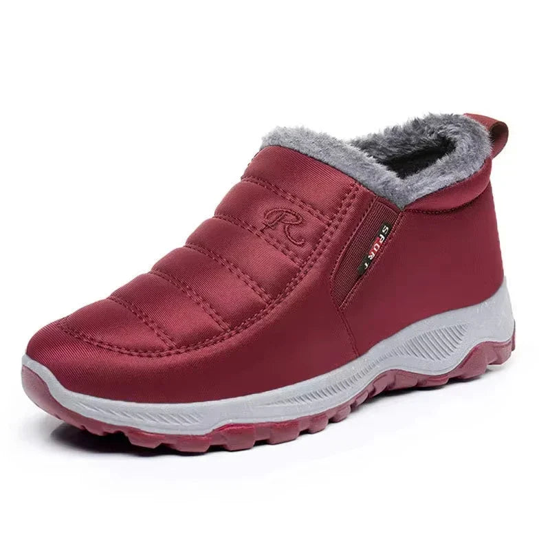 Studio Harvyn | Women –  Stylish Winter Slip-On Boots - Zip Enclosure