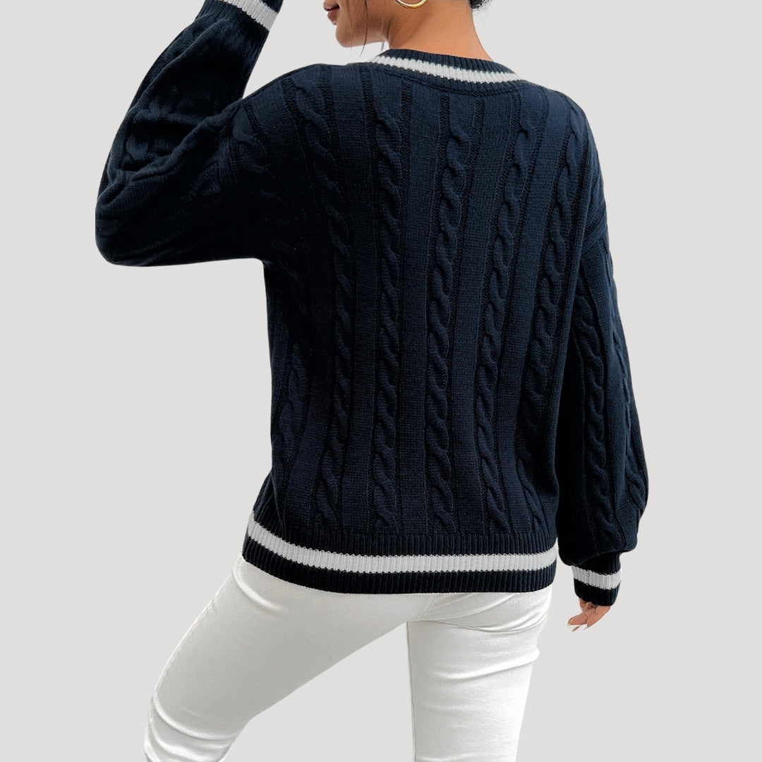 Studio Harvyn | Women - V-neck Cable Knit Jumper - Cosy & Stylish