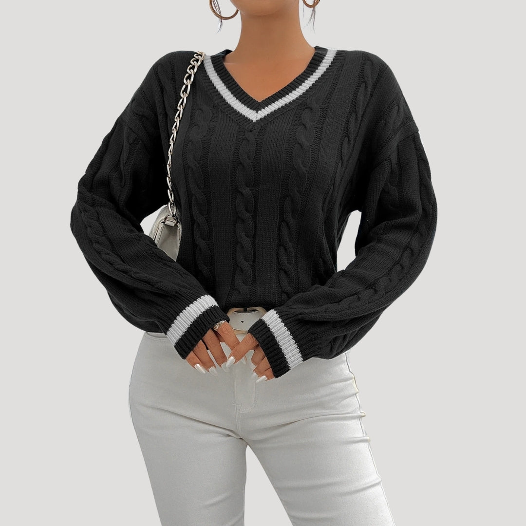 Studio Harvyn | Women - V-neck Cable Knit Jumper - Cosy & Stylish