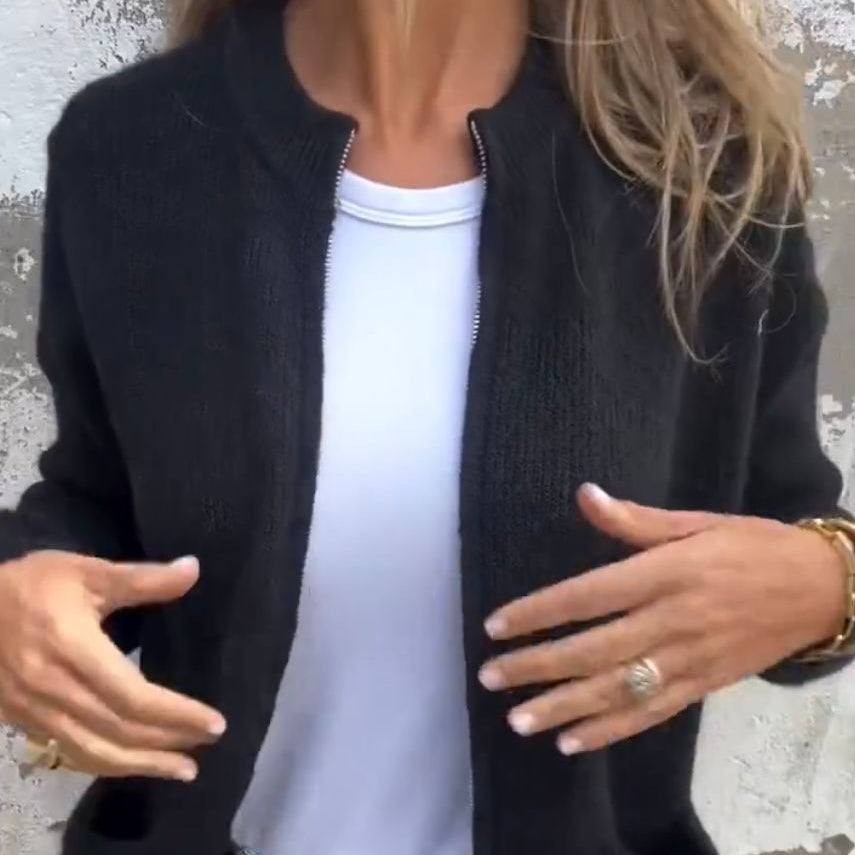 Studio Harvyn | Women - Solid Colour Cardigan – Comfortable Style