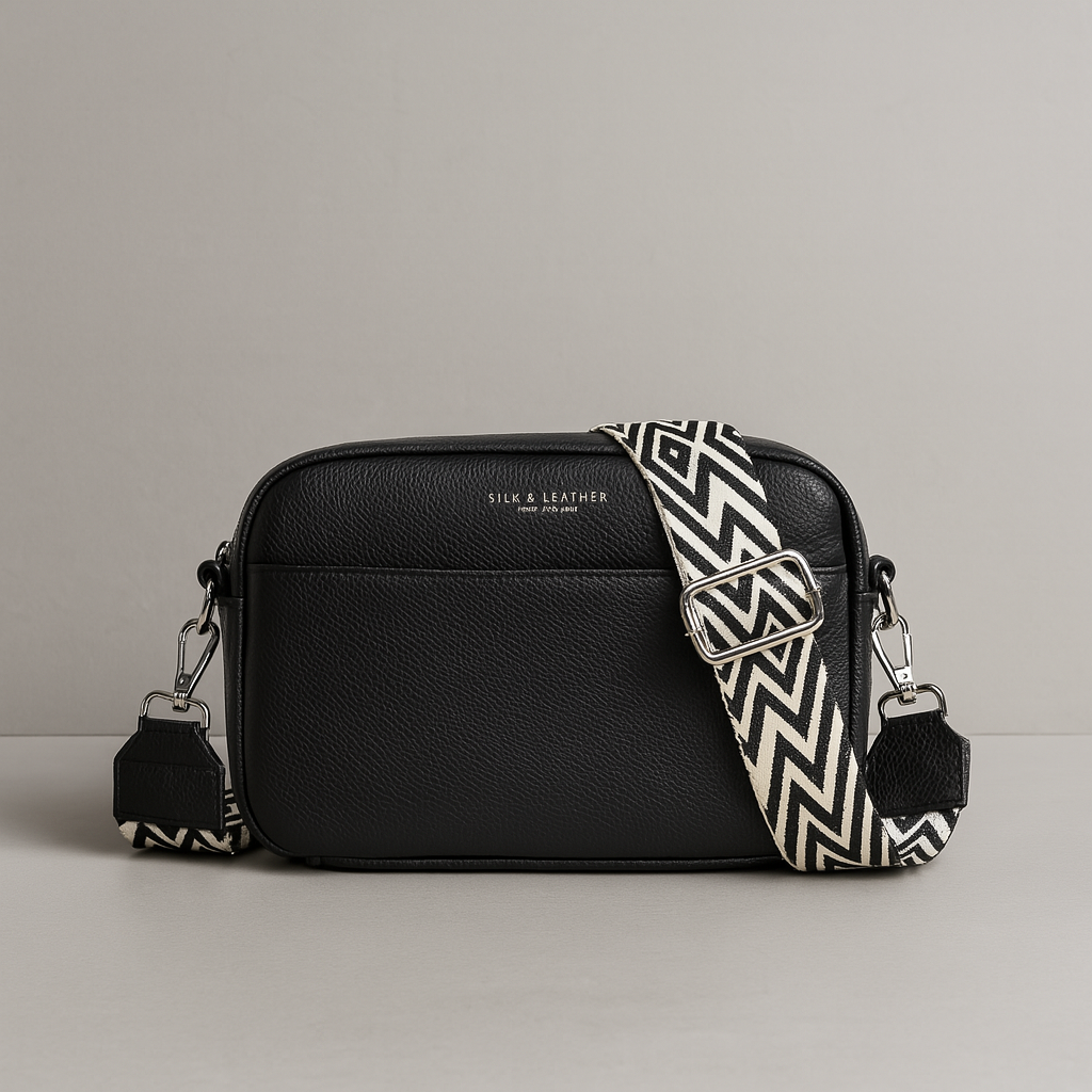 Women's - Stylish Shoulder Bag - Durable Material - Trendy Everyday Accessory