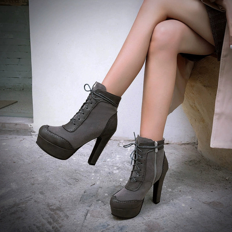 Studio Harvyn | Women - Suede Wingtip Brogue Ankle Boots - Chunky Heel