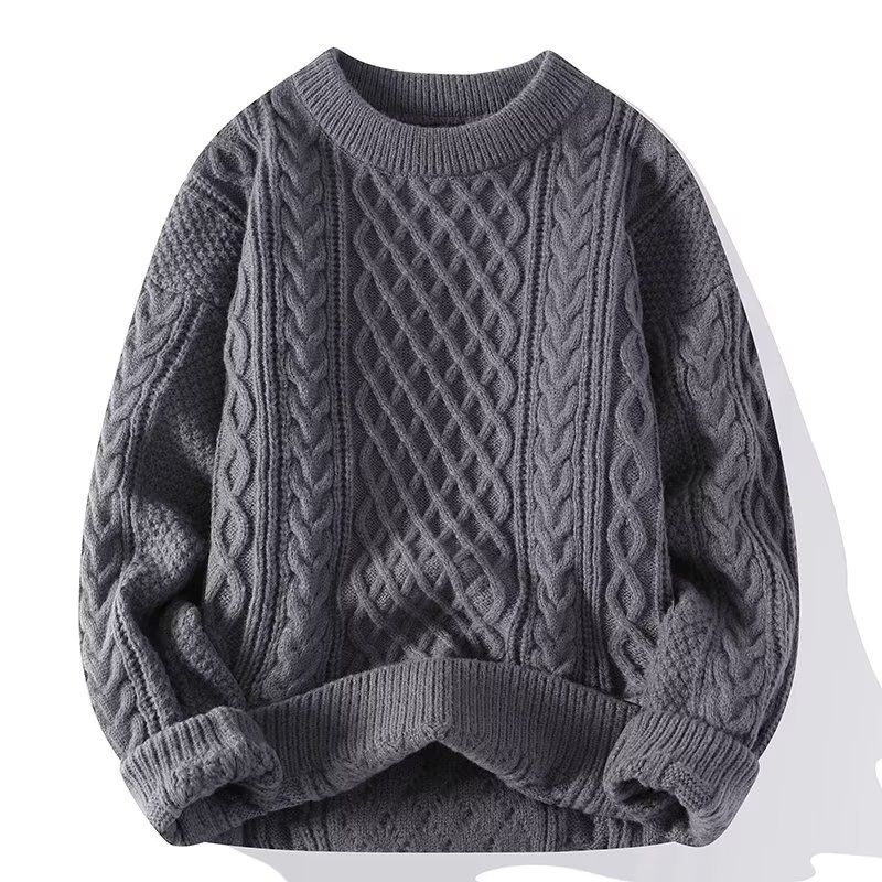 Studio Harvyn | Women - Chunky Cable Knit Sweater – Crew Neck