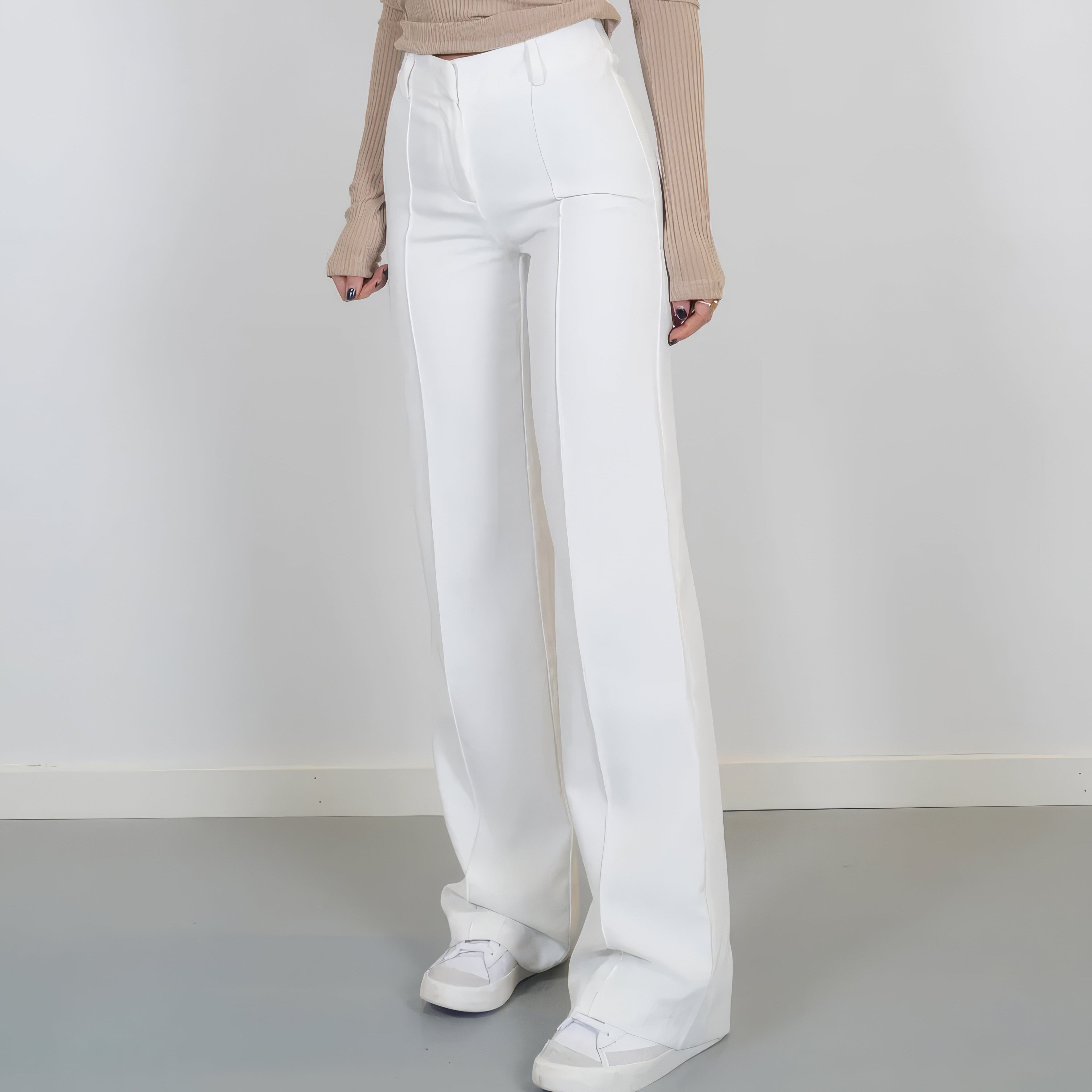 Studio Harvyn | Women - High-Waisted Straight Leg Trousers - Tailored