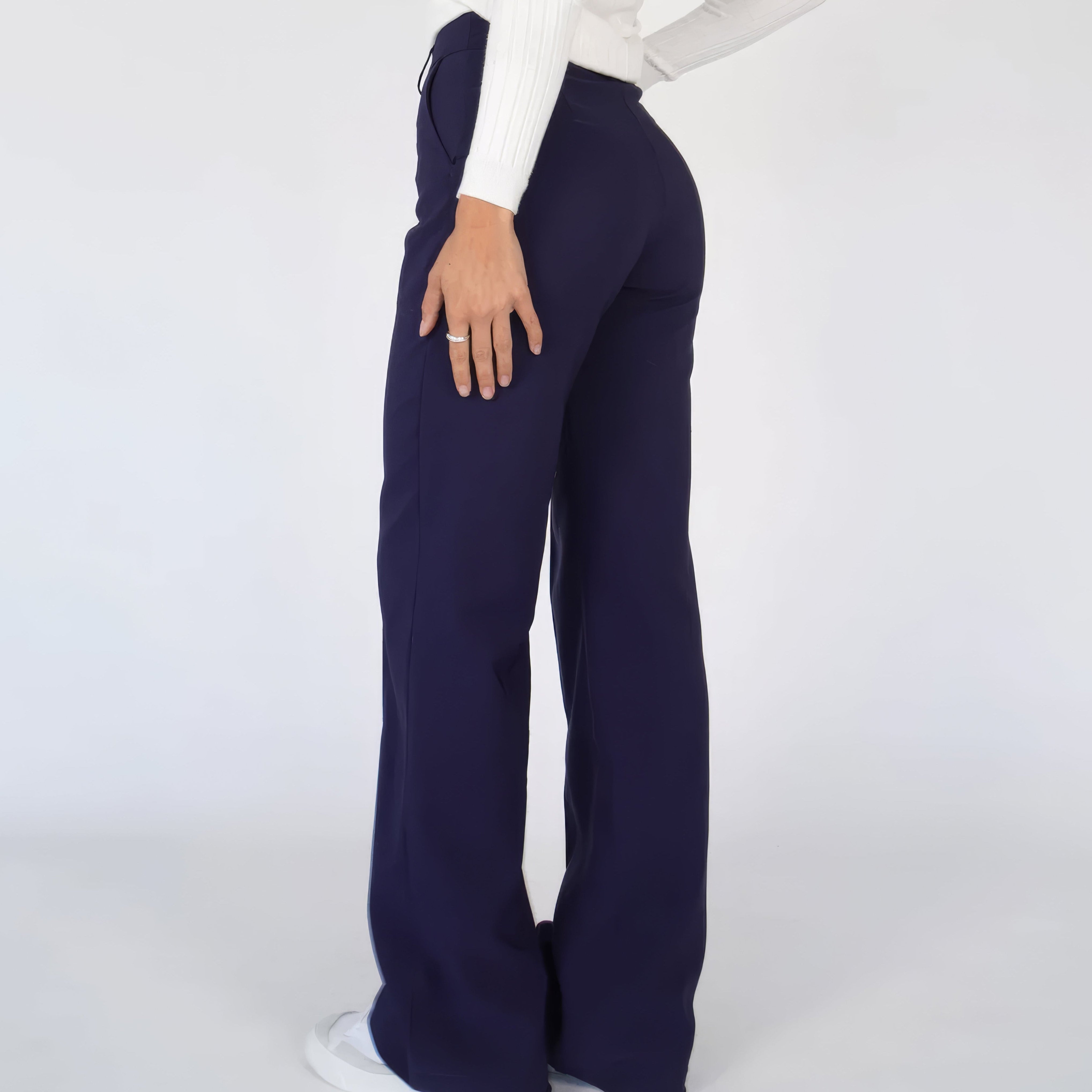 Studio Harvyn | Women - High-Waisted Straight Leg Trousers - Tailored