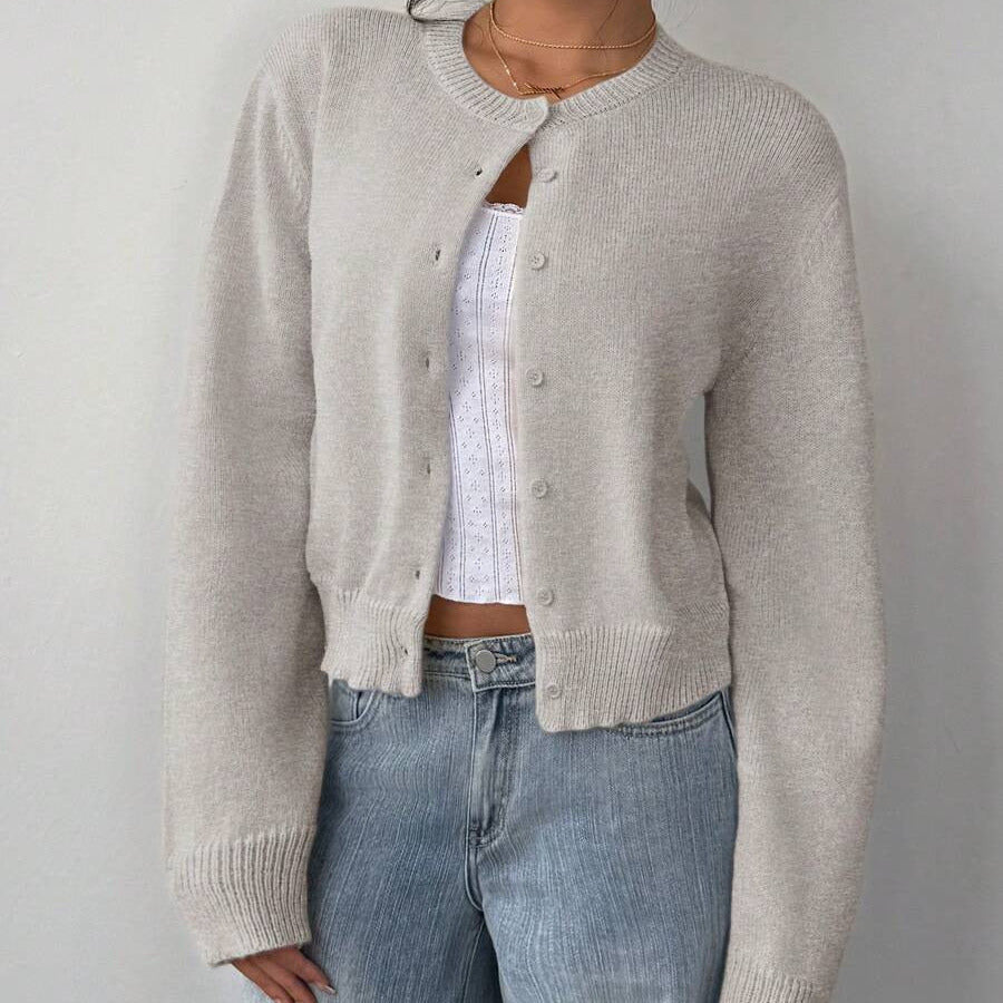 Studio Harvyn | Women - Soft Cropped Cardigan - Casual Style