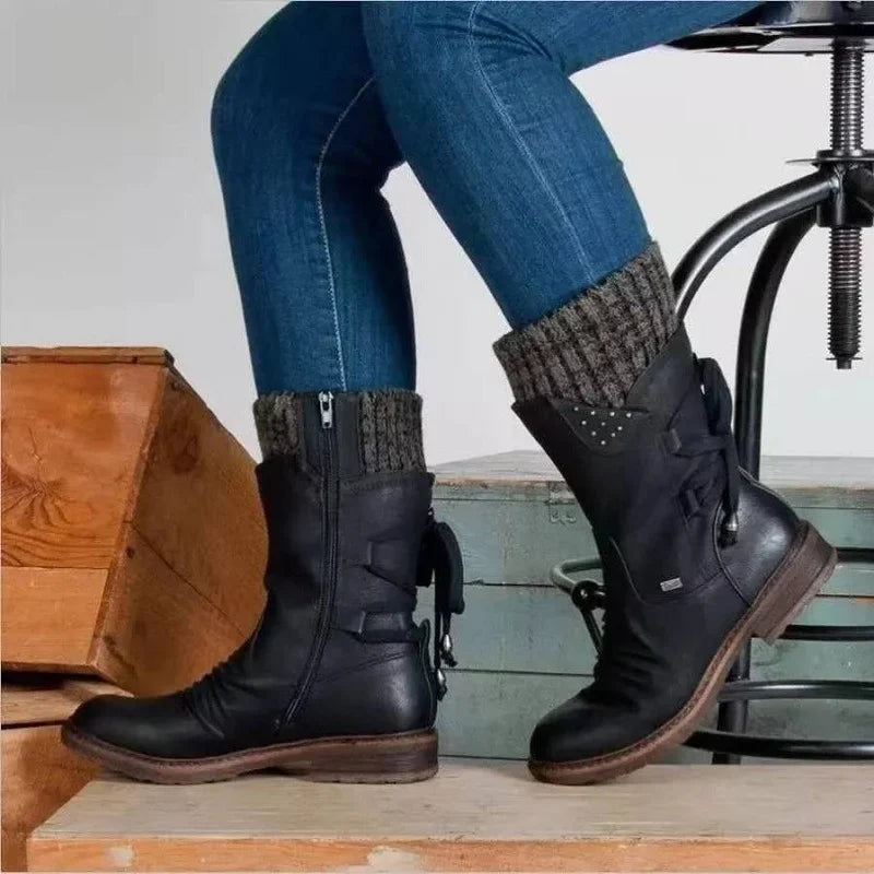 Studio Harvyn | Women – Winter Ankle Boots with Lacing - Stylish & Warm