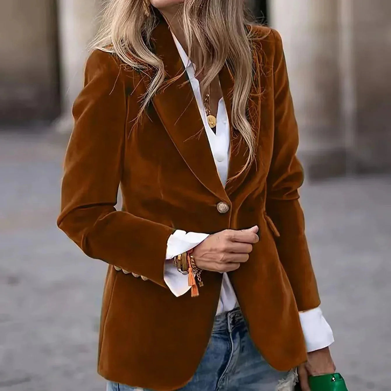 Studio Harvyn | Women - Velvet Blazer - Gold Button Details