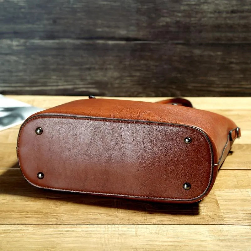Studio Harvyn | Women - Shoulder Bag - Vintage Chic Durable Style