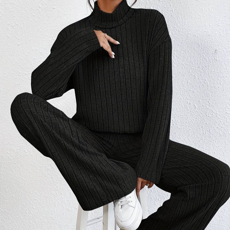 Studio Harvyn | Women - Two-Piece Set - Turtleneck Sweater & Wide Pants