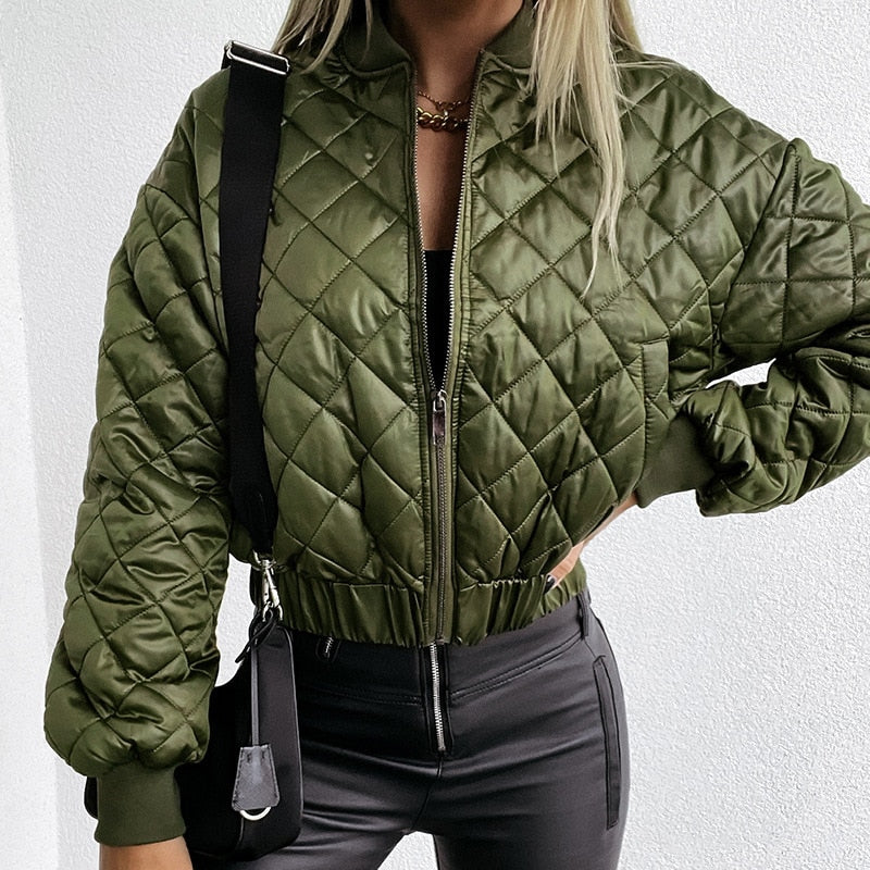Studio Harvyn | Women – Cropped Quilted Bomber Jacket - Stylish & Cosy