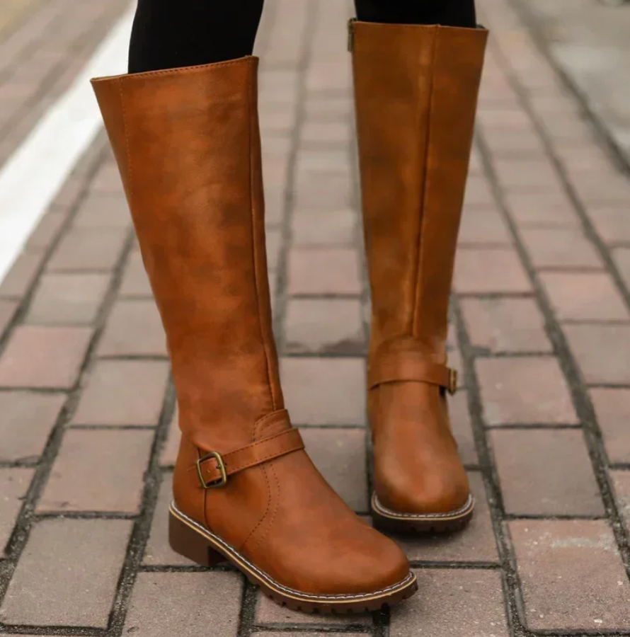 Studio Harvyn | Women – Knee High Boots - Low Heel