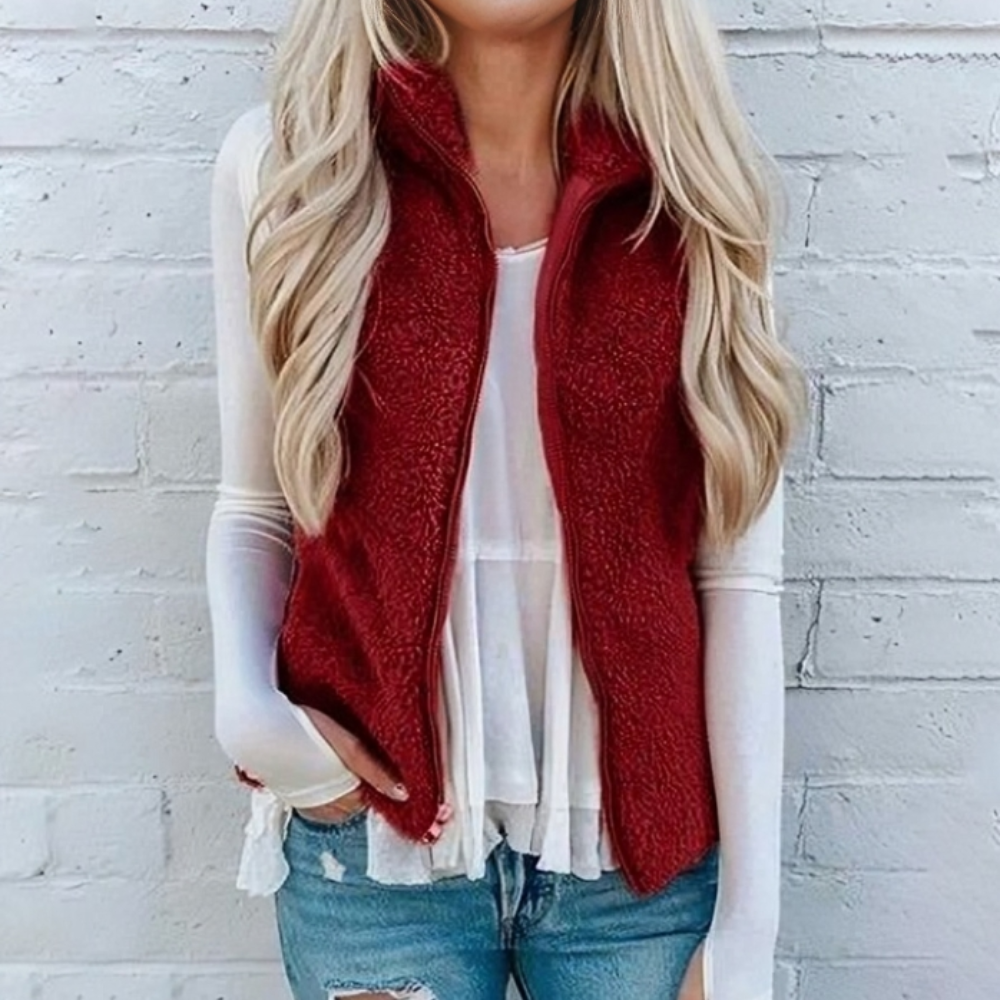 Studio Harvyn | Women – Cosy Zip Waistcoat - Stylish Comfort